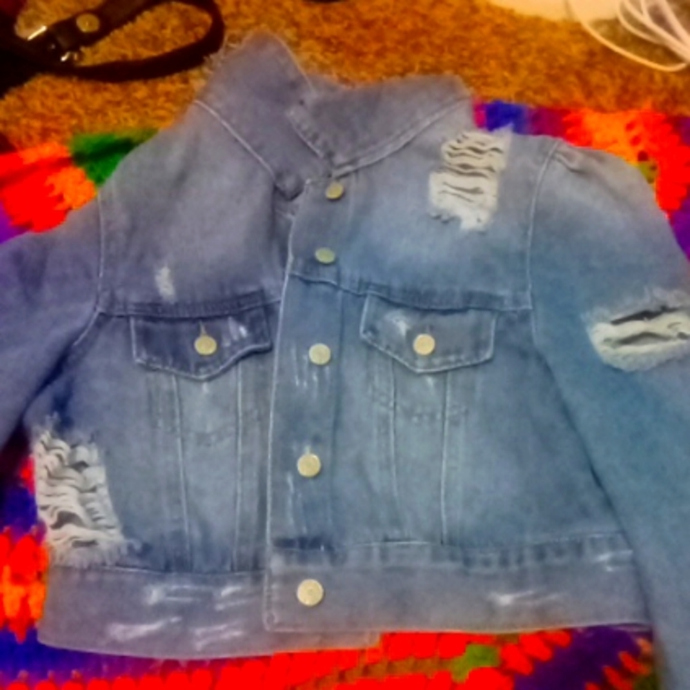Cute HOT KISS small light blue jean jacket